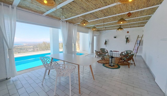 Ref. Ali32 - BEAUTIFUL AND SPACIOUS VILLA WITH POOL AND SEA VIEWS
