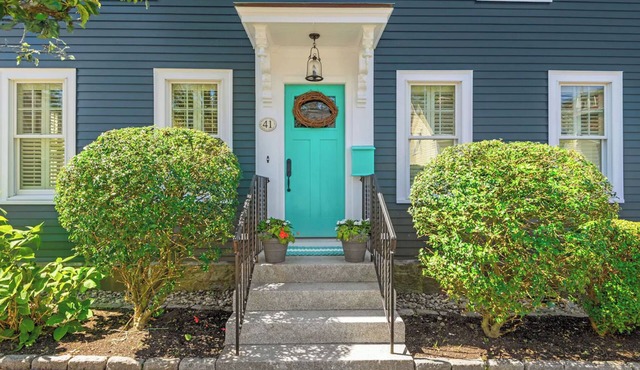 Refined Comfort in the Heart of Marblehead