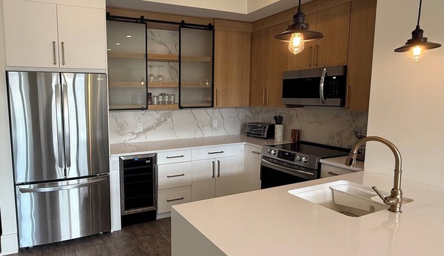 Refined Residences, Riverhead Charm