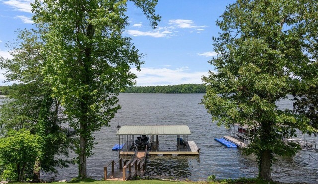 Reflection Bay-Dock, Hot Tub, Kayaks