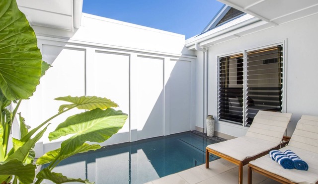 Reflections Emerald Villa 1