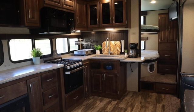 Reflections in Paradise RV