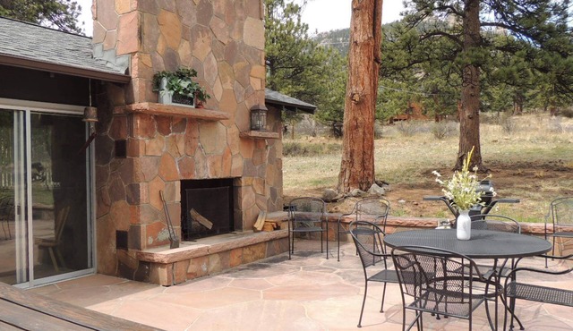 Refresh in the Mountains #3329 Work-Stay-Play