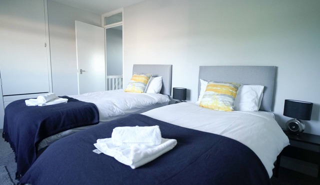 Refreshing Modern Apartment in South Lanarkshire