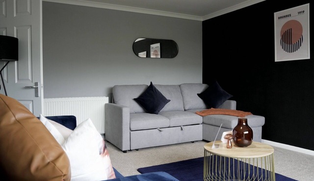 Refreshing Modern Home in Livingston