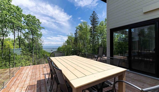 Refuge 1: Hot Tub, Sauna & St. Lawrence Views