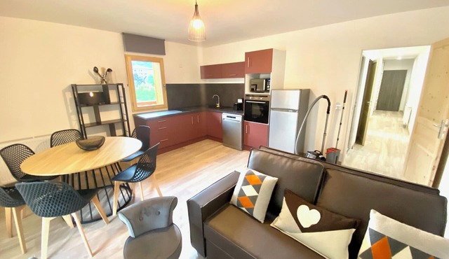 Refuge des Cimes | Terrace & Mountain View