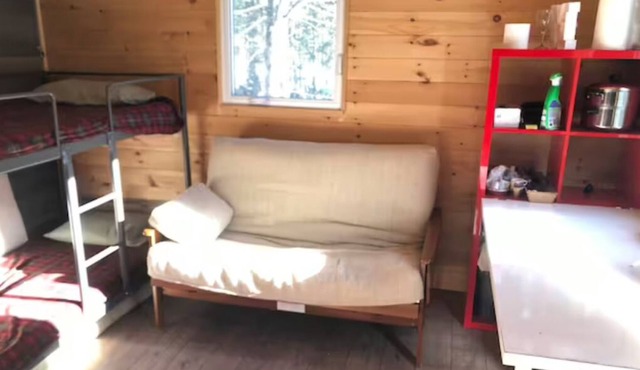 Refuge Rustique en Face du Parc du Mont-mégantic