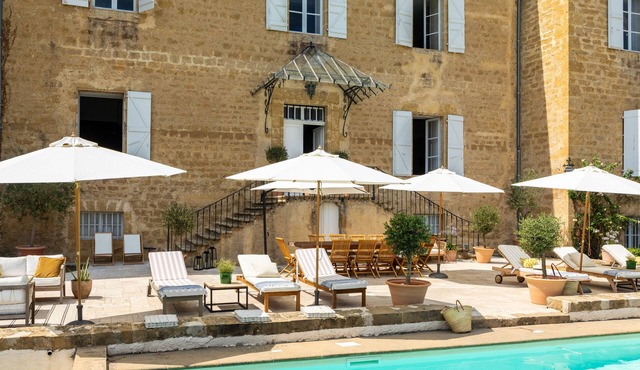 Refurbished Chateau, Sleeps 20 with Luxury Pool