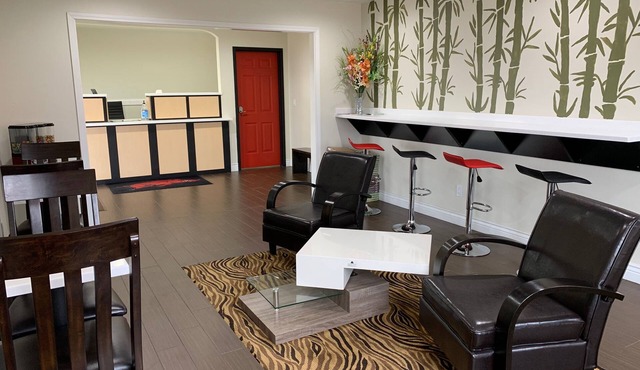 Regency 7 Motel