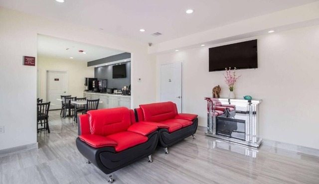 REGENCY INN AND SUITES