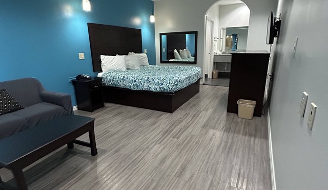 Regency Inn and Suites
