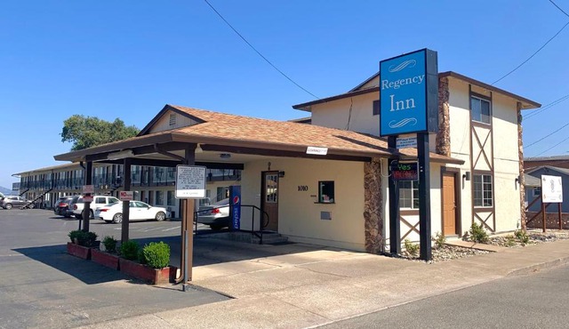 Regency Inn Lakeport