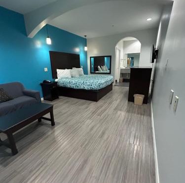 Regency Inn & Suites