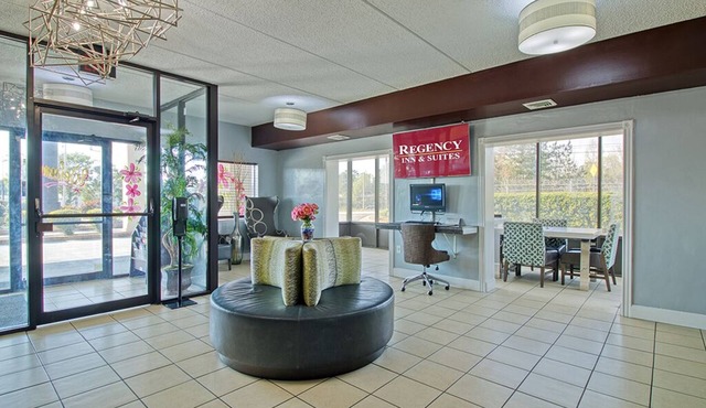 REGENCY INN & SUITES