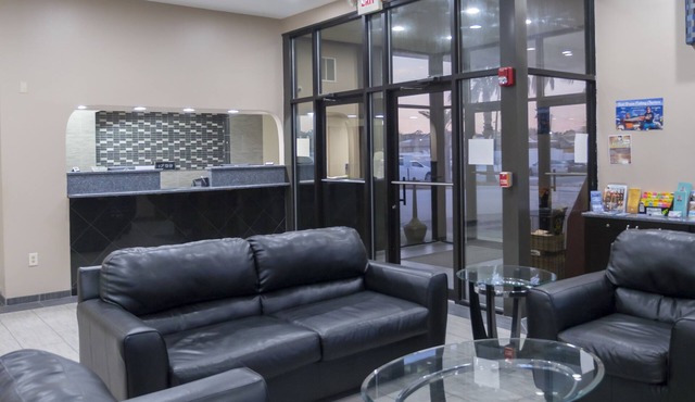 Regency Inn & Suites
