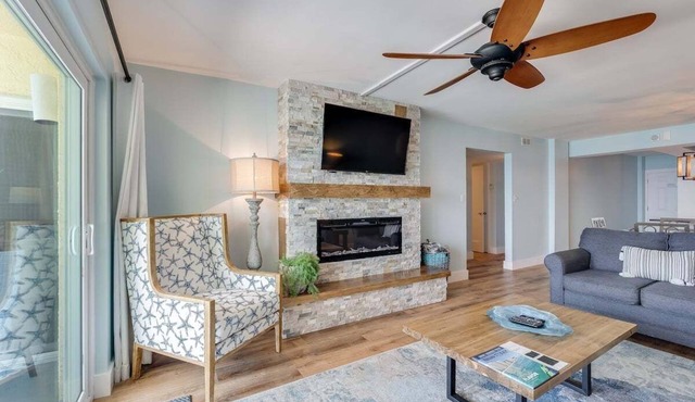 Regency Towers #1018- Renovated Oceanfront Condo