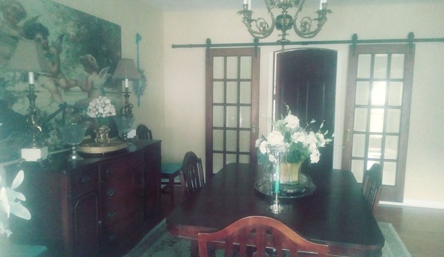 Regina house tea room guest house