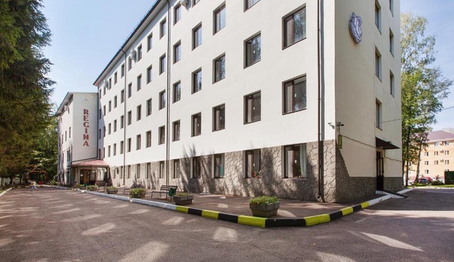 Regina Petrovsky Hotel