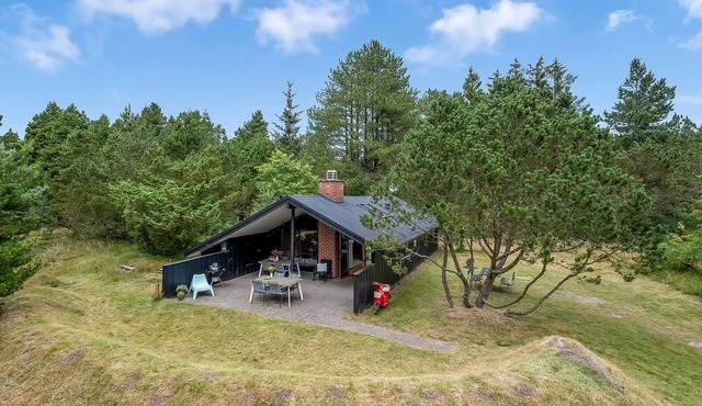 "Regine" - 1.1km to the fjord by Interhome