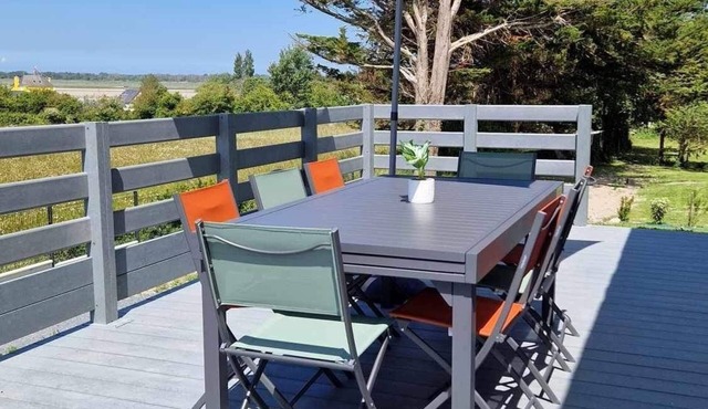 Regnéville sur Mer, gîte de La Sienne, between sea and countryside.