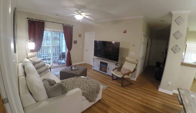 Rehoboth 1st floor Condo (w/Pool) - Close to Rehoboth & Lewes Beaches & Shopping
