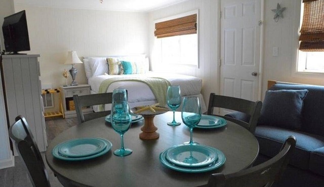 Rehoboth Beach Getaway with Kitchen, Free Parking, and Daily Breakfast