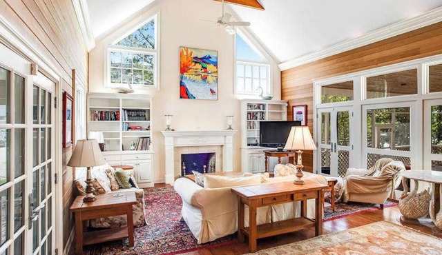 Rehoboth Beach North Shores home with pool, basketball, fast WiFi & W/D