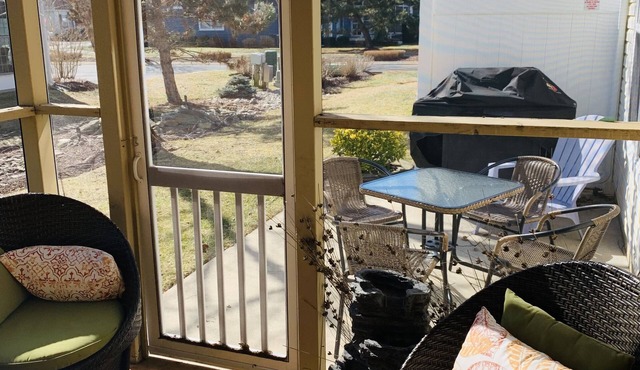 Rehoboth house, close to beach, shopping and restaurants, community pool