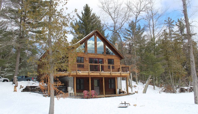 Reid's Hidden River Getaway