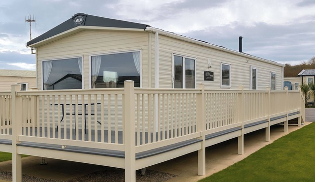 REIGHTON SANDS HOLIDAY PARK - HOLIDAY ACCOMMODATION 14875 in Filey
