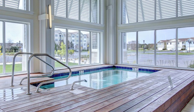 Reilly's Roost a Beautiful 3 bed, 2.5 bath home located in Bayside Community with Indoor/Outdoor pools, Fitness, Tennis, On-site Restaurant, Bay & More! Many Child Friendly Travel Accommodations!