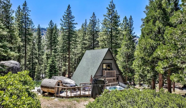 Reindeer A Frame with Hot tub & Sauna, Pet Friendly