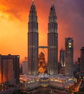 Reizz Residence By Sky Suites