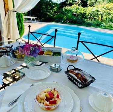 Relais Torre Dei Torti - Luxury Bed and Breakfast