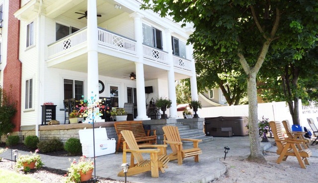 Relax and Enjoy on Conesus Lake with a Hot Tub!
