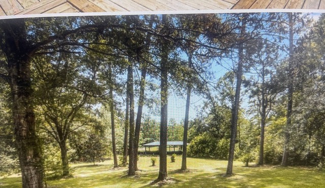 Relax and Enjoy this home on the Bayou