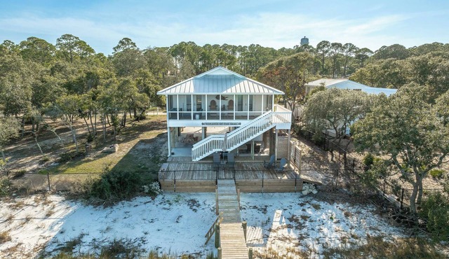 Relax and Recharge in this gorgeous, completely remodeled bayshore beauty!