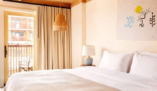 Relax and Recharge! Free Parking & Breakfast, Near Shadmoor State Park