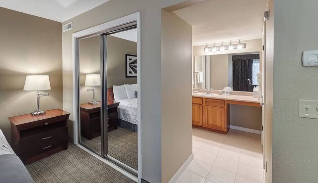 Relax and Recharge in King Rooms Near Urbana’s Dining Gems