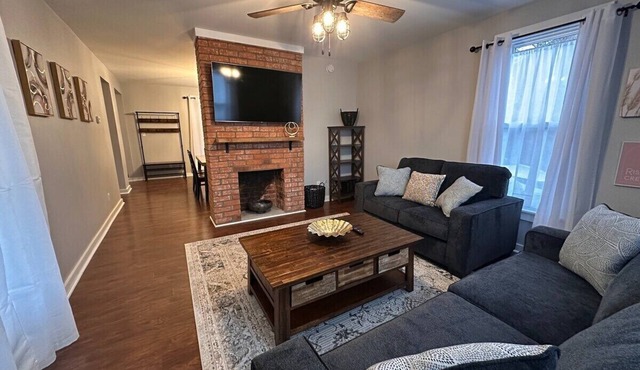 Relax and Roscoe Apartment