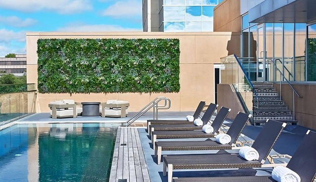 Relax and Unwind! 3 Convenient Units, Pool, Pets Allowed, Near Union Station!