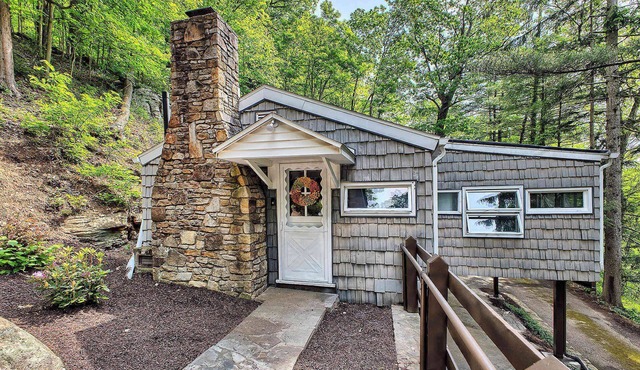 Relax and Unwind - Bird Creek Cottage at Cliffwood