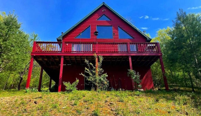 Relax and Unwind in Beautiful West Virginia Cabin