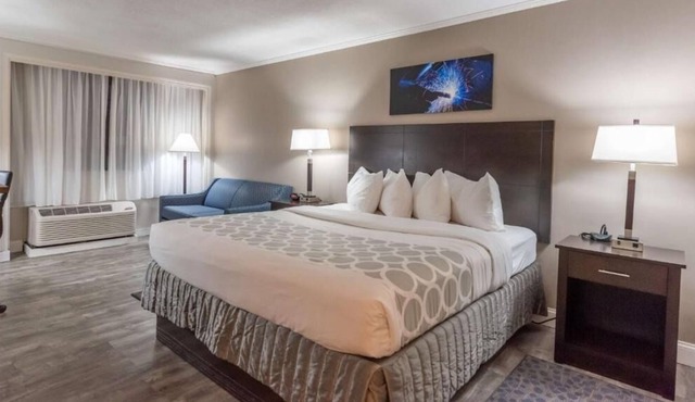 Relax and Unwind! Pet-Friendly Property, Onsite Pool, Free Breakfast!