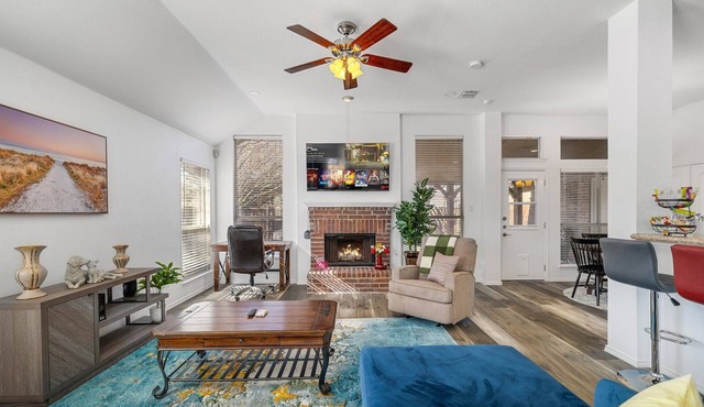 Relax at Frisco Escape Oasis Home with Spa