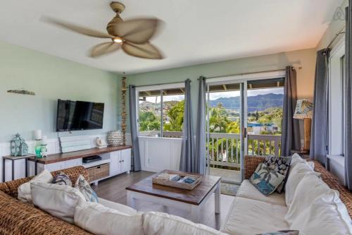 Relax at Kapakai Cottage 2-Bedroom Comfort with Full Kitchen & WD