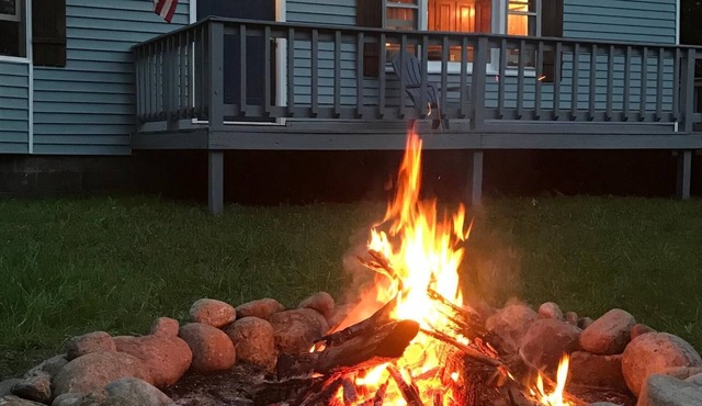 Relax at Lil Moose Cottage at White Lake