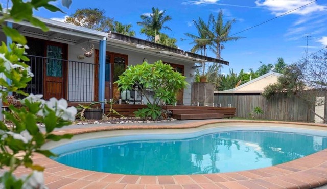 Relax at Mt Coolum Getaway Retreat!