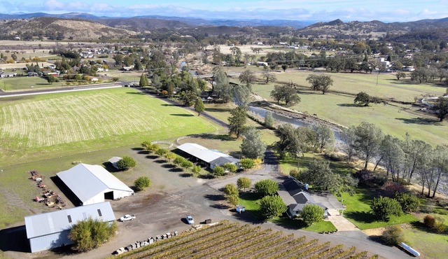 Relax at our Middletown Farm Stay, just a hop away from Calistoga Hot Springs
